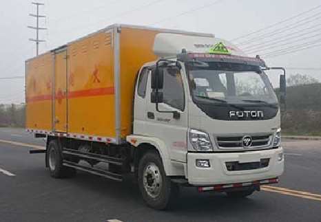 福田奧鈴6.2米易燃液體廂式運(yùn)輸車(chē)圖片 福田奧鈴6.2米易燃液體廂式運(yùn)輸車(chē)圖片